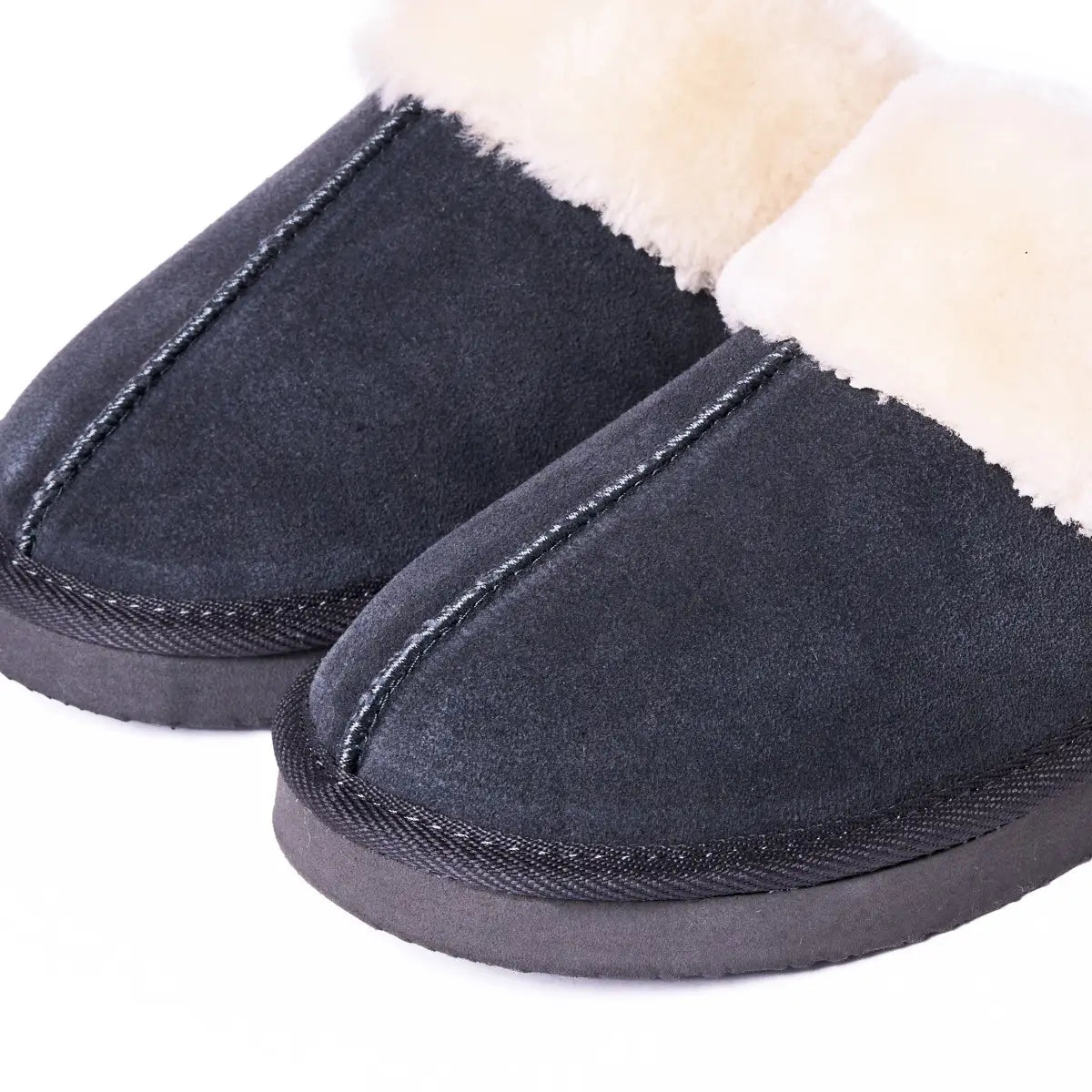 Minnetonka Chesney- Charcoal
