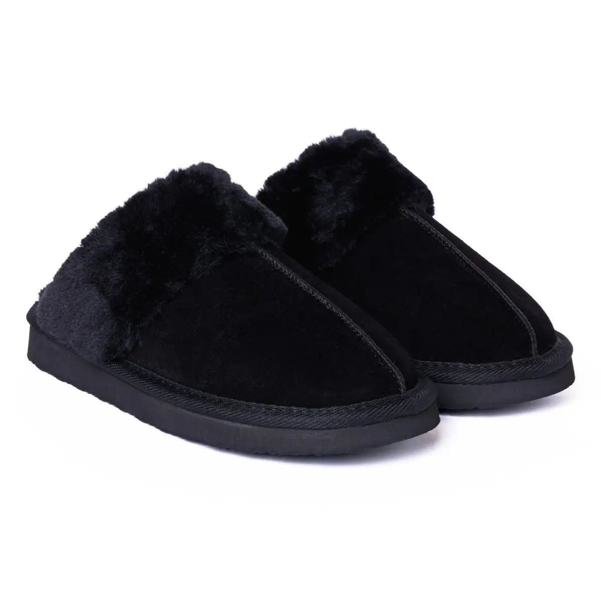 Minnetonka Chesney- Black